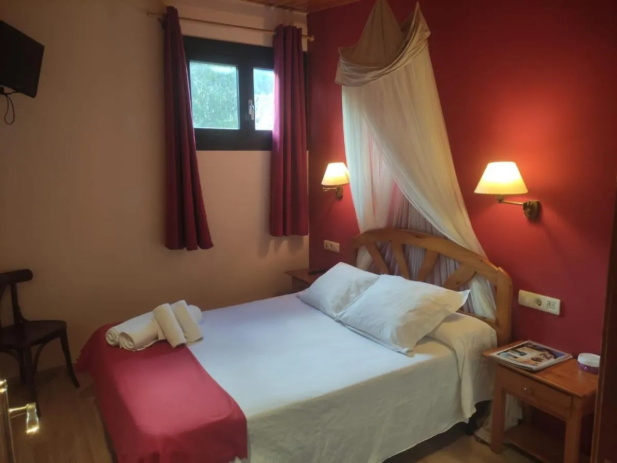Hostal Cal Batista Baga Guest house